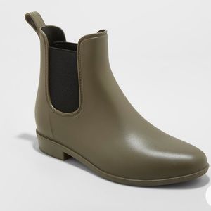 Chelsea Rain boots in Green